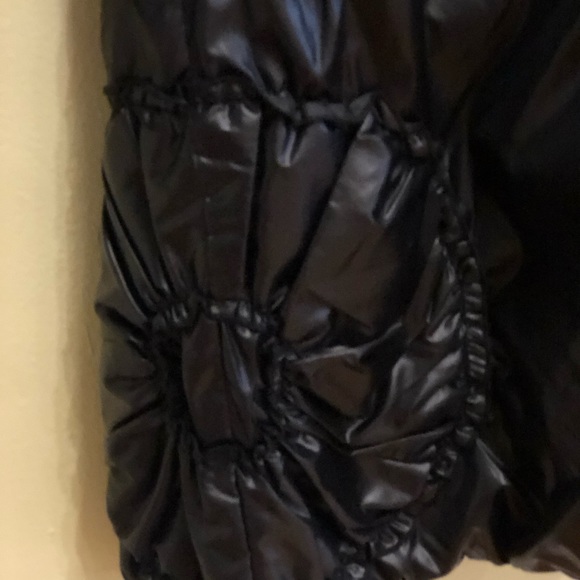 🔥🔥Sao Paulo Contemporary European puffer coat. - Picture 4 of 6